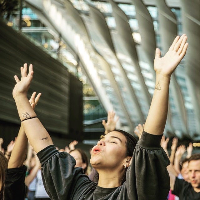 breathwork at a Modern ŌM event in Miami — Somatic Breath Workshop